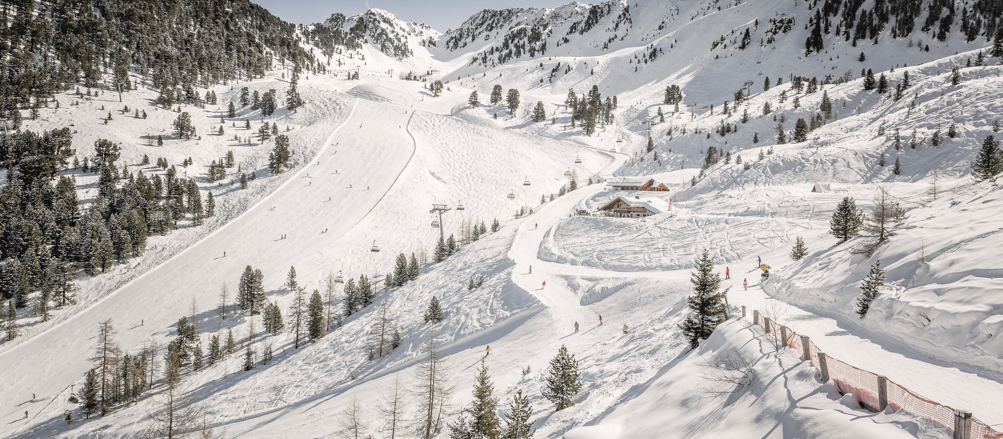 Skigebiet Hochoetz und Kühtai - schneesicher im Winter - wohnen im Hotel Schlössl Ötztal
